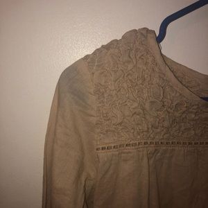 Cute beige blouse!